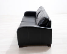Lataa kuva Galleria-katseluun, 3-istuttava nahkasohva musta
