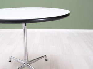 Charles & Ray Eames pöytä valkoinen
