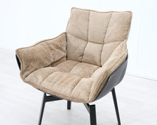 Lataa kuva Galleria-katseluun, B&amp;B Italia Husk ruokatuoli beige
