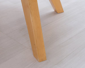 Pyöreä täyspuinen pöytä Ø 100 cm