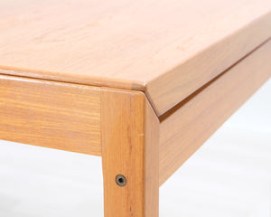 Jatkettava pöytä puinen