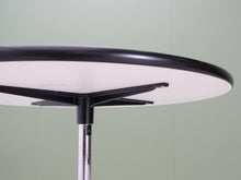 Lataa kuva Galleria-katseluun, Charles &amp; Ray Eames pöytä valkoinen
