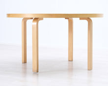 Lataa kuva Galleria-katseluun, Artek 91 ruokapöytä ø 125 cm musta
