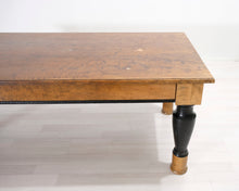 Lataa kuva Galleria-katseluun, Antiikkinen ruokapöytä
