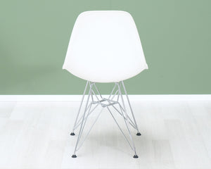 Vitra Eames DSR tuoli valkoinen