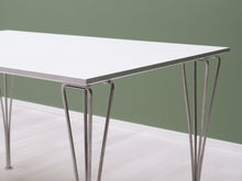Lataa kuva Galleria-katseluun, Fritz Hansen -ruokapöytä 120 x 80 cm
