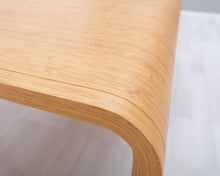 Lataa kuva Galleria-katseluun, Artek Studio Bamboo ruokapöytä by Henrik Tjaerby
