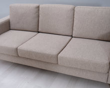 Lataa kuva Galleria-katseluun, Asko 3-istuttava sohva vaaleanruskea
