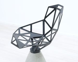 Magis Chair One tuoli betoni / musta
