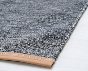 Design House Stockholm villamatto 301 x 204 cm tummanharmaa