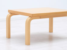 Lataa kuva Galleria-katseluun, Artek pikkupöytä
