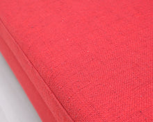 Lataa kuva Galleria-katseluun, 2-istuttava kangassohva punainen
