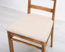 Lataa kuva Galleria-katseluun, Antiikkinen tuoli kangasistuimella
