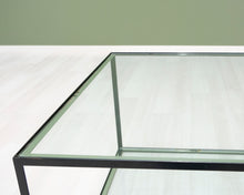 Lataa kuva Galleria-katseluun, B&amp;B Italia sohvapöytä lasilevyllä
