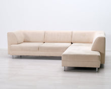 Lataa kuva Galleria-katseluun, Interface Mango 4-istuttava moduulisohva beige
