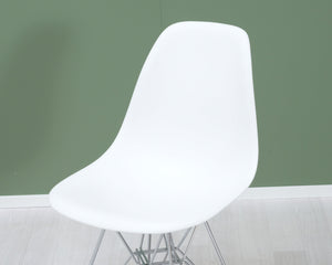 Vitra Eames DSR tuoli valkoinen