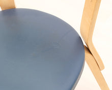 Lataa kuva Galleria-katseluun, Artek 69 ruokatuoli sininen keinonahka
