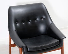 Lataa kuva Galleria-katseluun, Vintage nojatuoli musta
