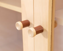 Lataa kuva Galleria-katseluun, Asko vitriini
