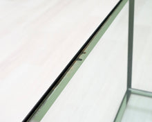 Lataa kuva Galleria-katseluun, B&amp;B Italia sohvapöytä lasilevyllä
