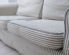 Lataa kuva Galleria-katseluun, Asko 2,5-istuttava kangassohva raidallinen
