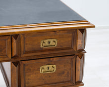 Lataa kuva Galleria-katseluun, Antiikkinen kirjoituspöytä
