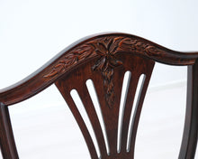 Lataa kuva Galleria-katseluun, Kustavilaistyylinen tuoli beige
