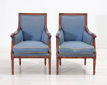 Lataa kuva Galleria-katseluun, Antiikkinen nojatuoli sininen
