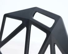 Lataa kuva Galleria-katseluun, Magis Chair One tuoli betoni / musta

