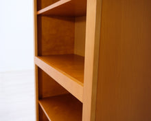 Lataa kuva Galleria-katseluun, Asko kirjahylly
