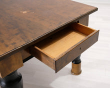 Lataa kuva Galleria-katseluun, Antiikkinen ruokapöytä
