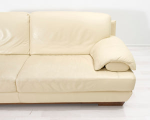 Natuzzi 3-istuttava nahkasohva kermanvalkoinen