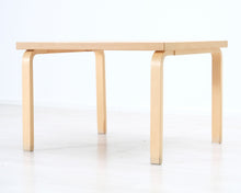 Lataa kuva Galleria-katseluun, Artek sivupöytä 90 x 75 cm
