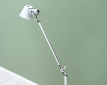Lataa kuva Galleria-katseluun, Artemide Tolomeo Lettura lattiavalaisin
