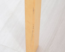 Lataa kuva Galleria-katseluun, Artek sivupöytä 75 x 75 cm koivu
