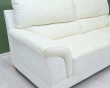 Lataa kuva Galleria-katseluun, 3-istuttava nahkasohva valkoinen
