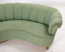 Lataa kuva Galleria-katseluun, 4-istuttava kangassohva vaaleanvihreä 1940-luku
