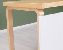 Lataa kuva Galleria-katseluun, Artek työpöytä 60 x 150 cm koivu / valkoinen
