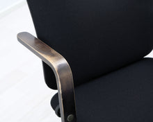 Lataa kuva Galleria-katseluun, Avarte Yrjö Kukkapuro toimistotuoli niskatuella
