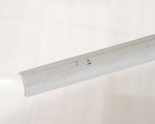 Lataa kuva Galleria-katseluun, Baarijakkara valkoinen
