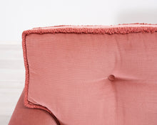 Lataa kuva Galleria-katseluun, 3-istuttava sohva roosa
