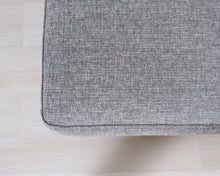 Lataa kuva Galleria-katseluun, Möbelform Pluz 4-istuttava divaanisohva ja rahi harmaa
