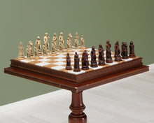 Lataa kuva Galleria-katseluun, Antiikkinen shakkipöytä
