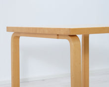 Lataa kuva Galleria-katseluun, Artek sivupöytä 75 x 75 cm koivu
