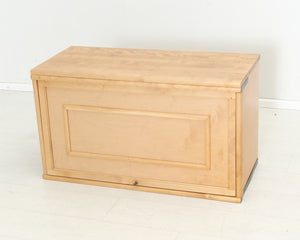 Boknäs mappivitriini umpiovella S39cm