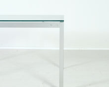 Lataa kuva Galleria-katseluun, Calligaris lasikantinen ruokapöytä
