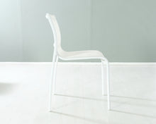Lataa kuva Galleria-katseluun, Magis Paso Doble tuoli valkoinen

