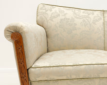 Lataa kuva Galleria-katseluun, Antiikkinen beige sohva
