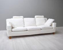 Lataa kuva Galleria-katseluun, Fogia Morris 3-istuttava sohva valkoinen
