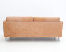 Lataa kuva Galleria-katseluun, 3-istuttava Alcantara sohva vaaleanruskea
